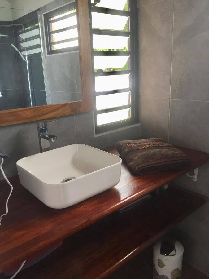 Fare Anuanua Bed & Breakfast Haapiti Exterior foto