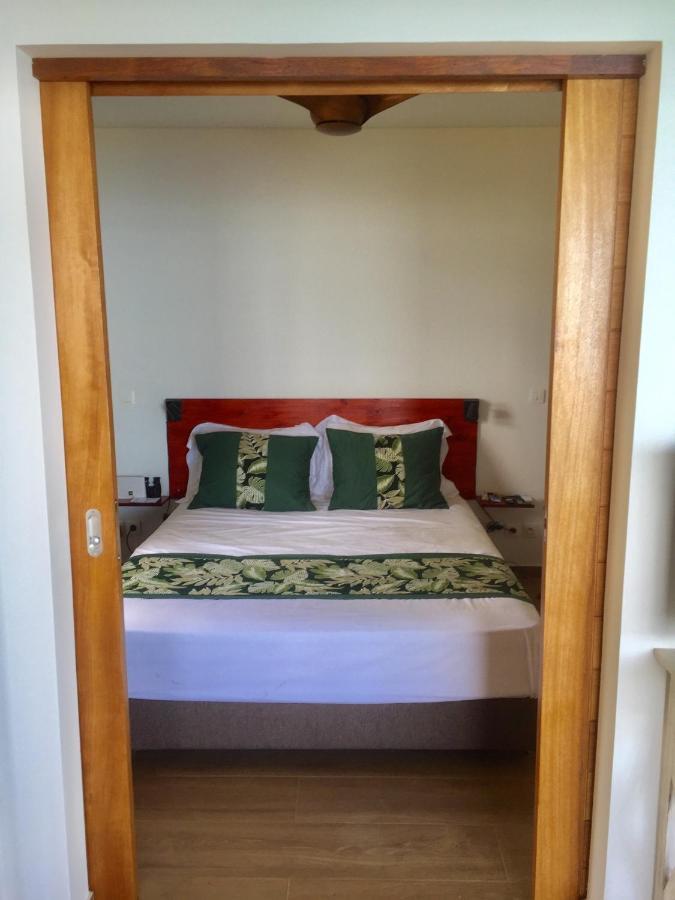 Fare Anuanua Bed & Breakfast Haapiti Exterior foto
